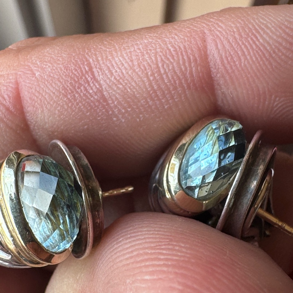 David Yurman Silver and Gold-Toned Earrings - Picture 7 of 8